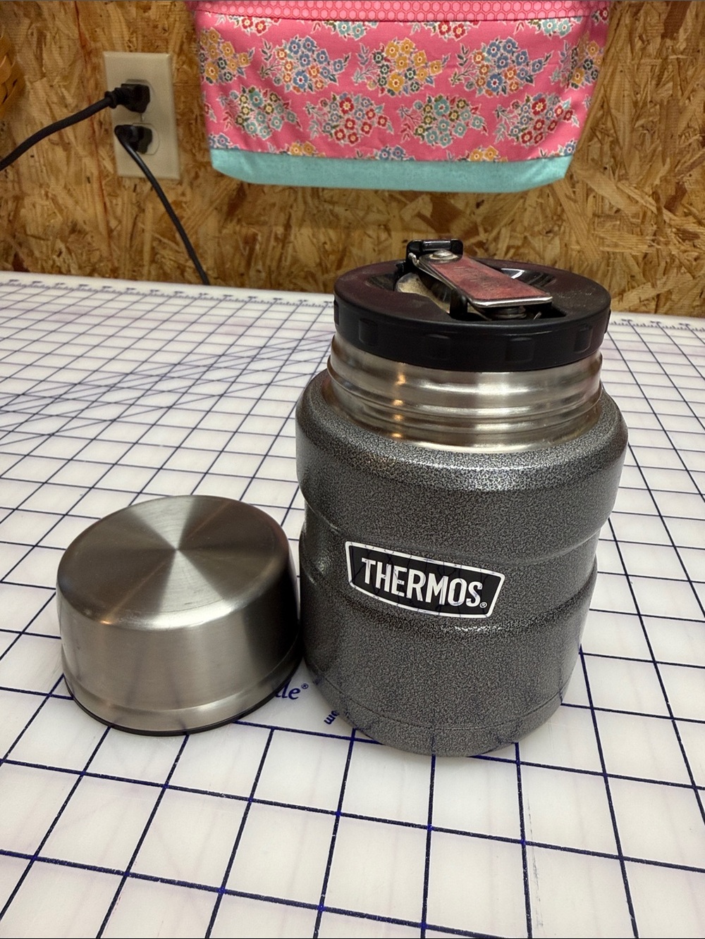 THERMOS INSULATED FOOD JAR 16oz WITH FOLDING SPOON SILVER/BLACK